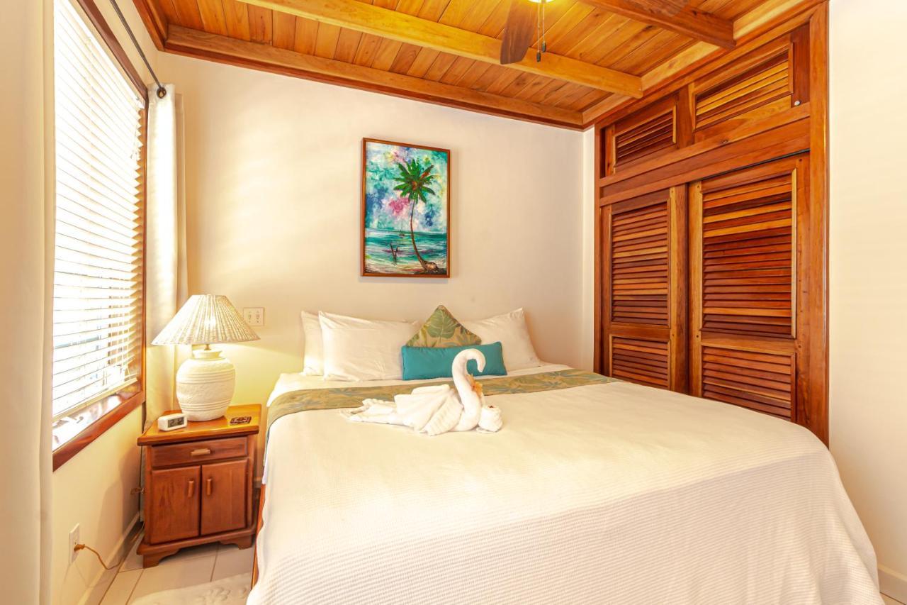 Coral Bay Villas San Pedro  Exteriör bild
