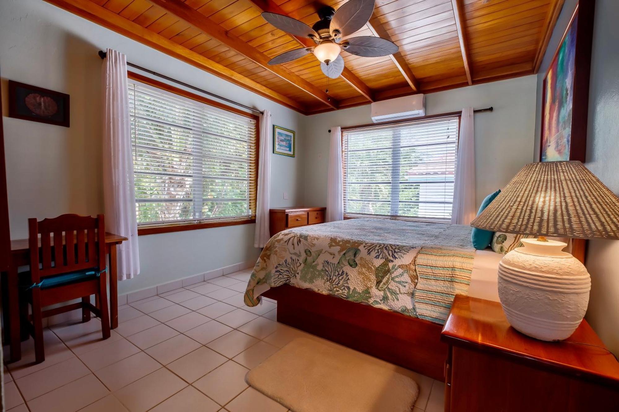 Coral Bay Villas San Pedro  Exteriör bild